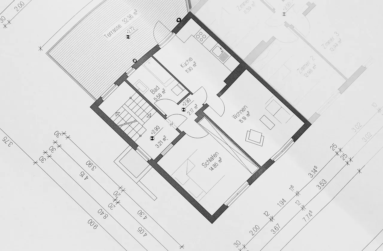 Building floor plan with room dimensions