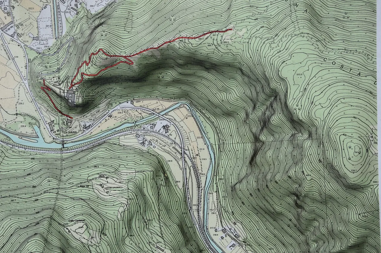 Topographic map with contour lines showing land elevation
